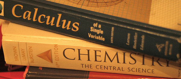 Post image for 10 Ways to Save $1,000 on Books in College